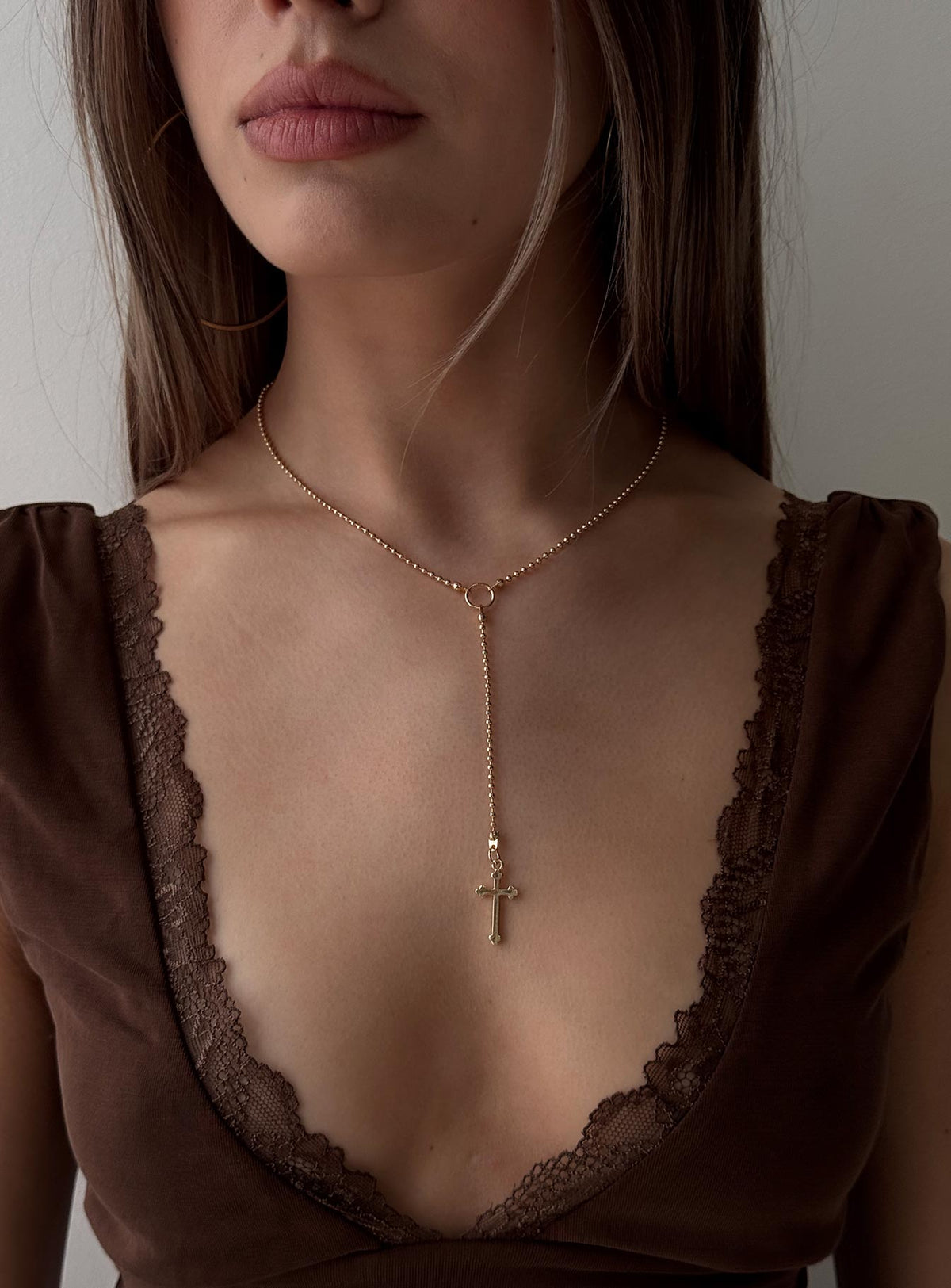 Arienne Y Necklace Gold