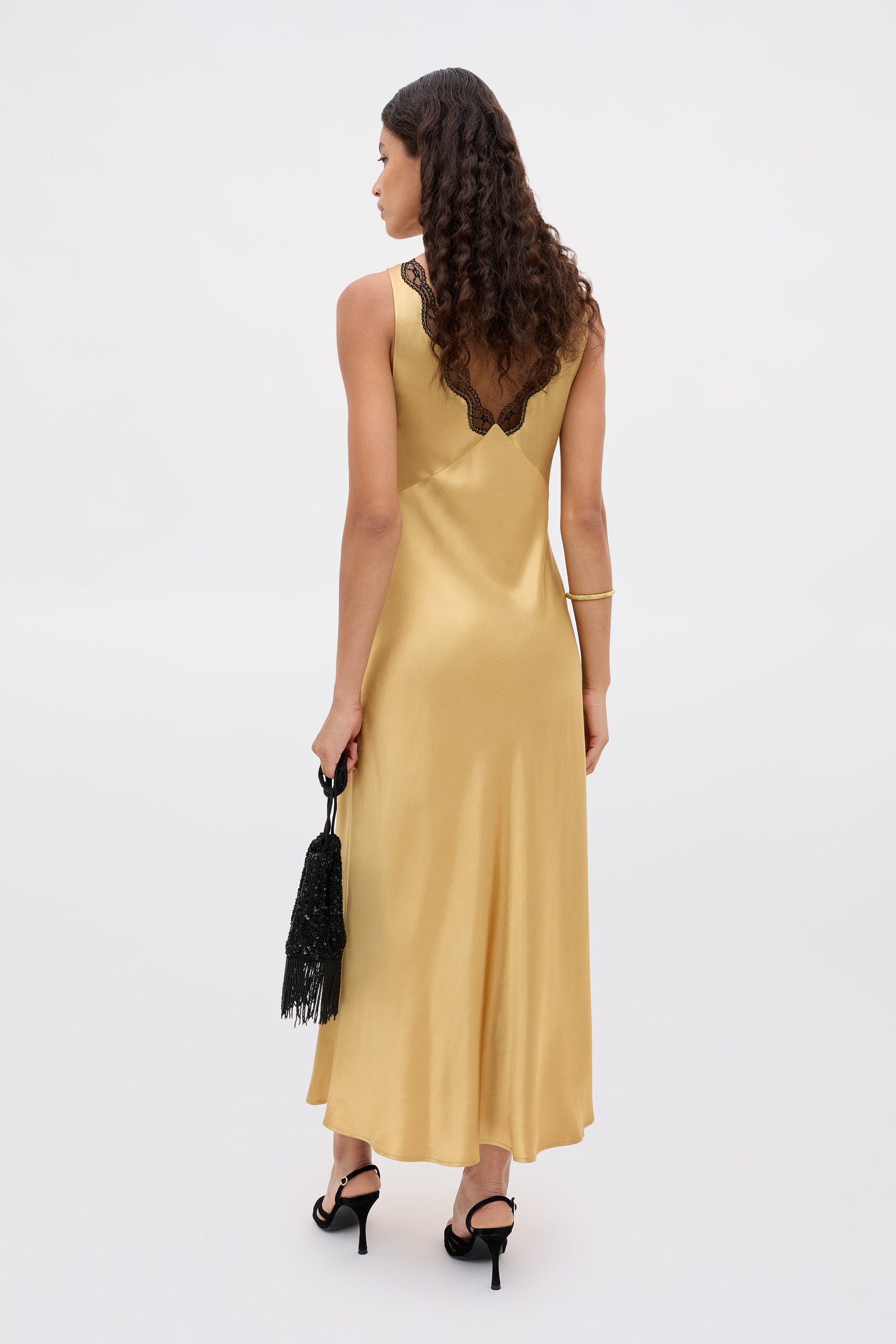 Sandrine  -  Gold