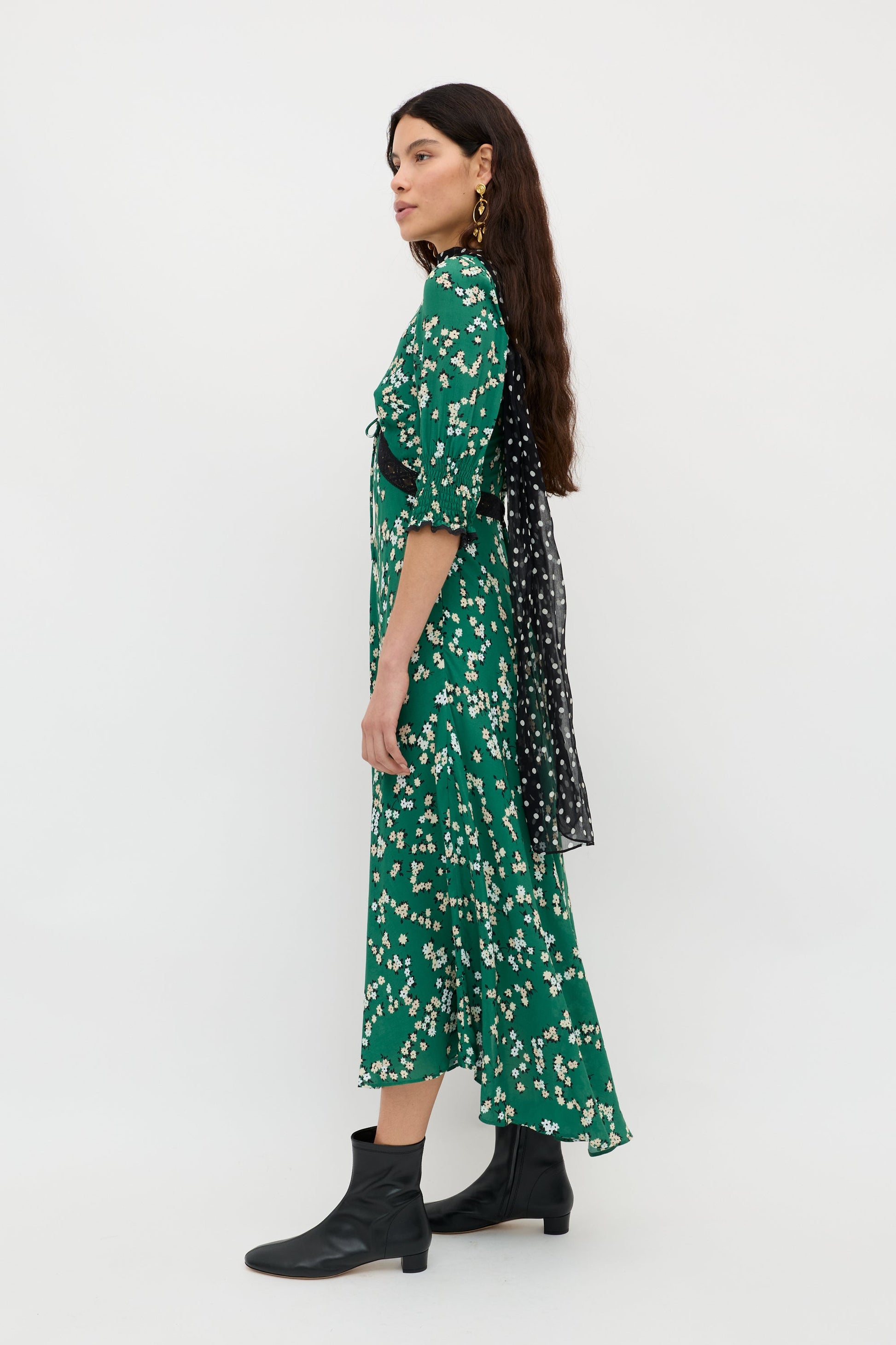 Amina - City Floral Olive