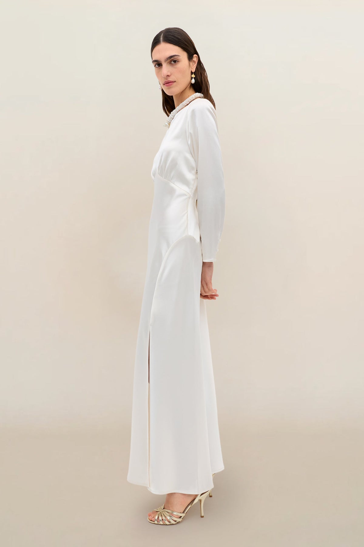 Devina  -  Pearl