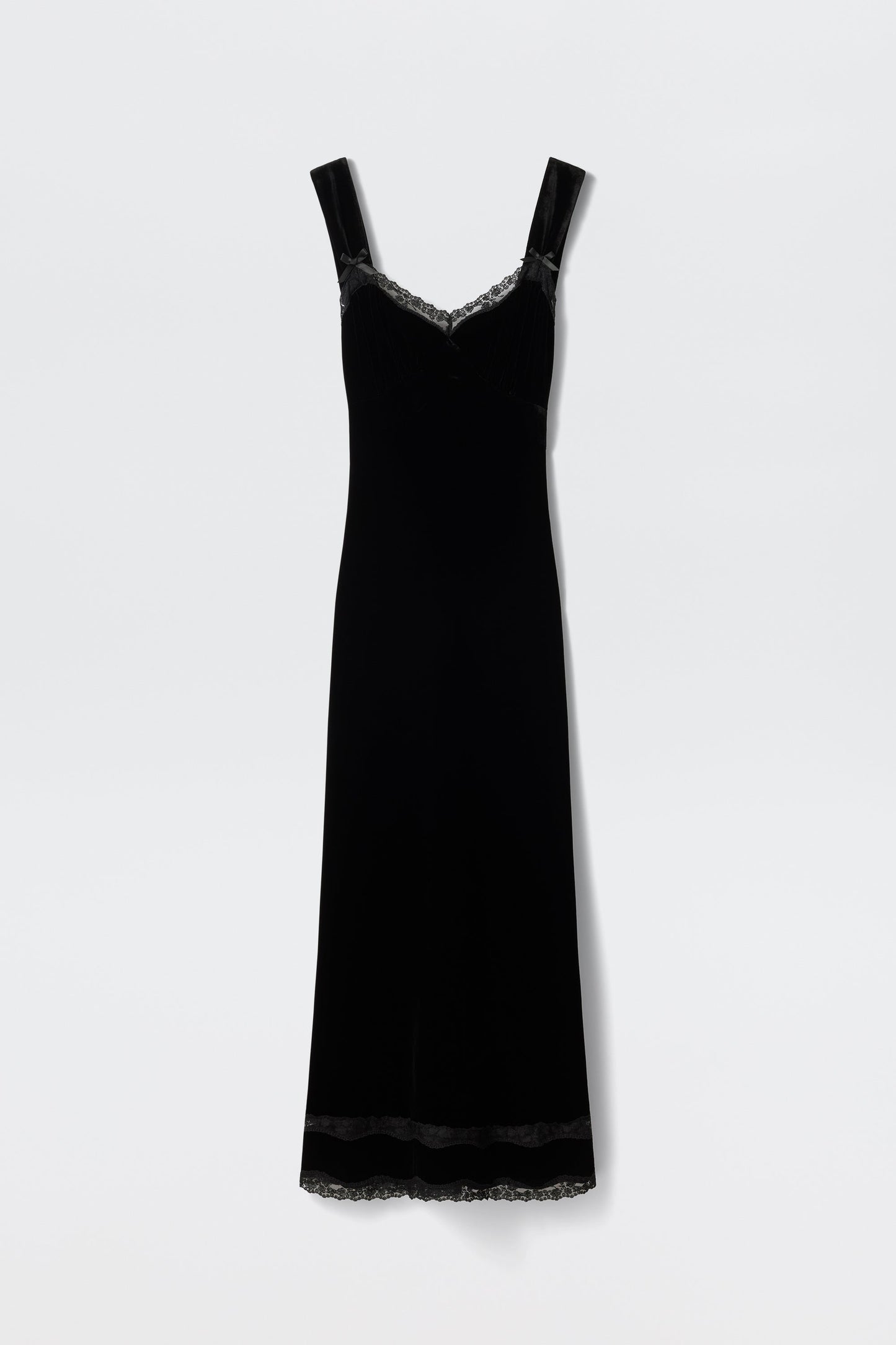 Lucie  -  Black