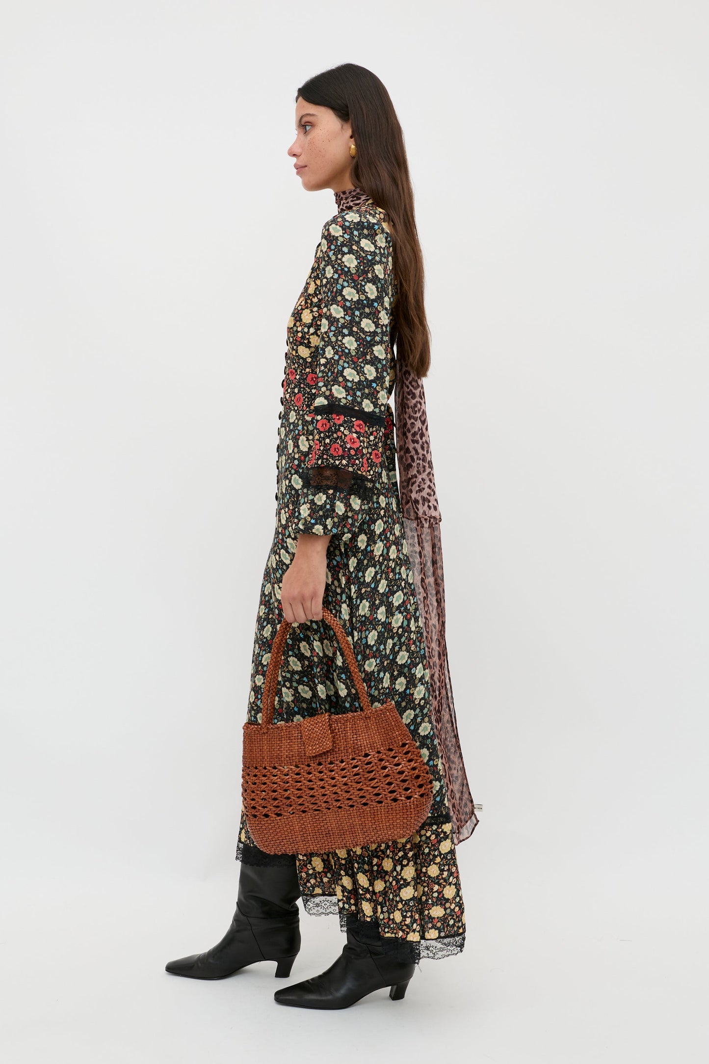 Raven  -  Eva Floral Mix Black