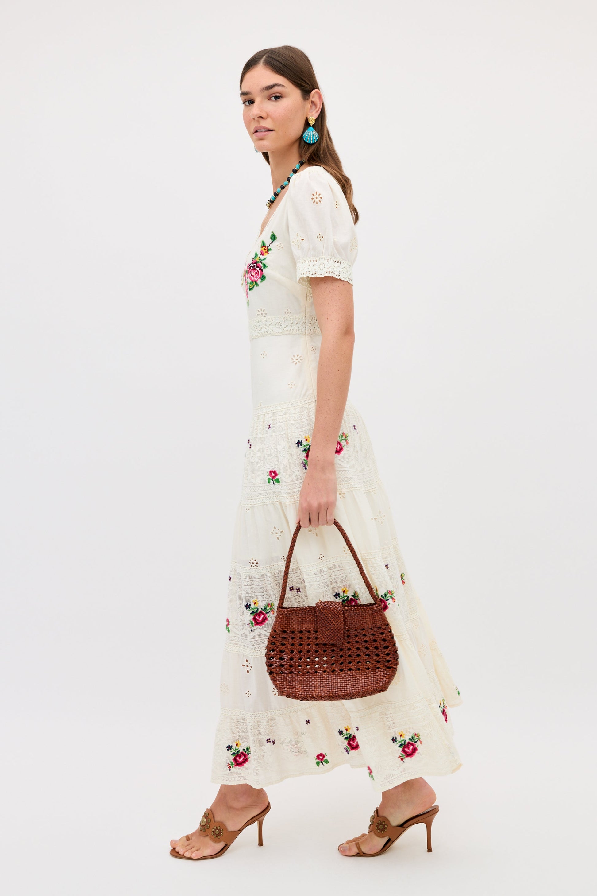 Cady - Spring Rose Embroidery Cream