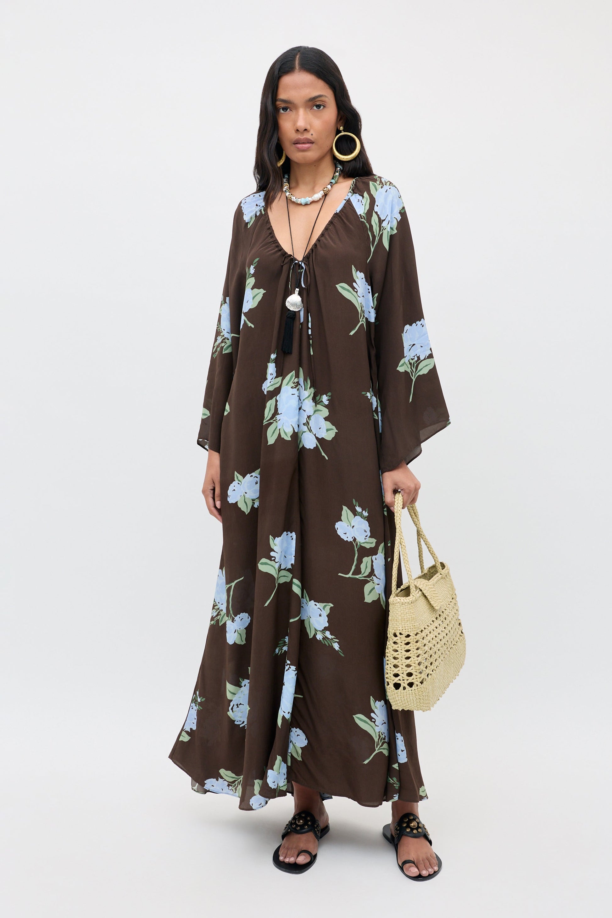 Lianne - Peonies Scatter Brown