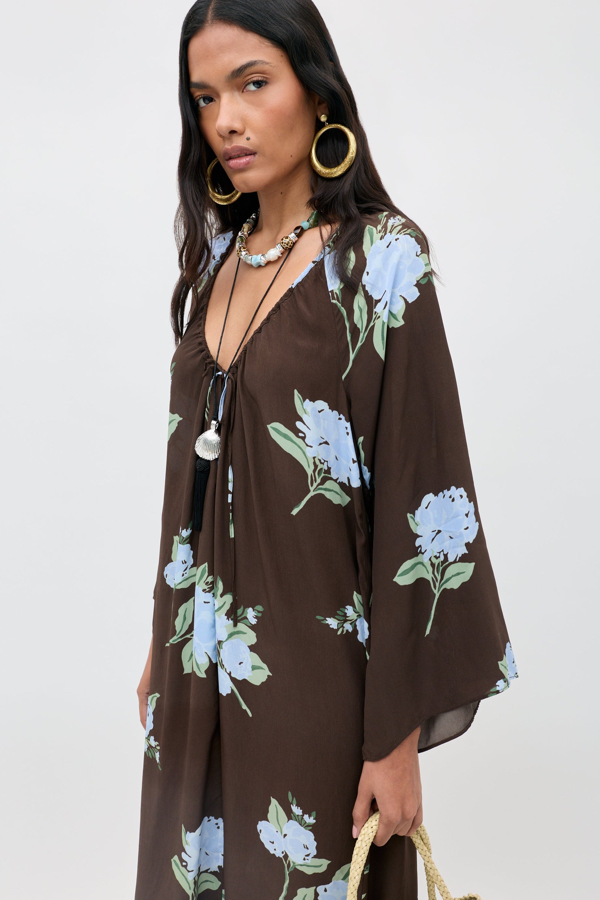 Lianne - Peonies Scatter Brown