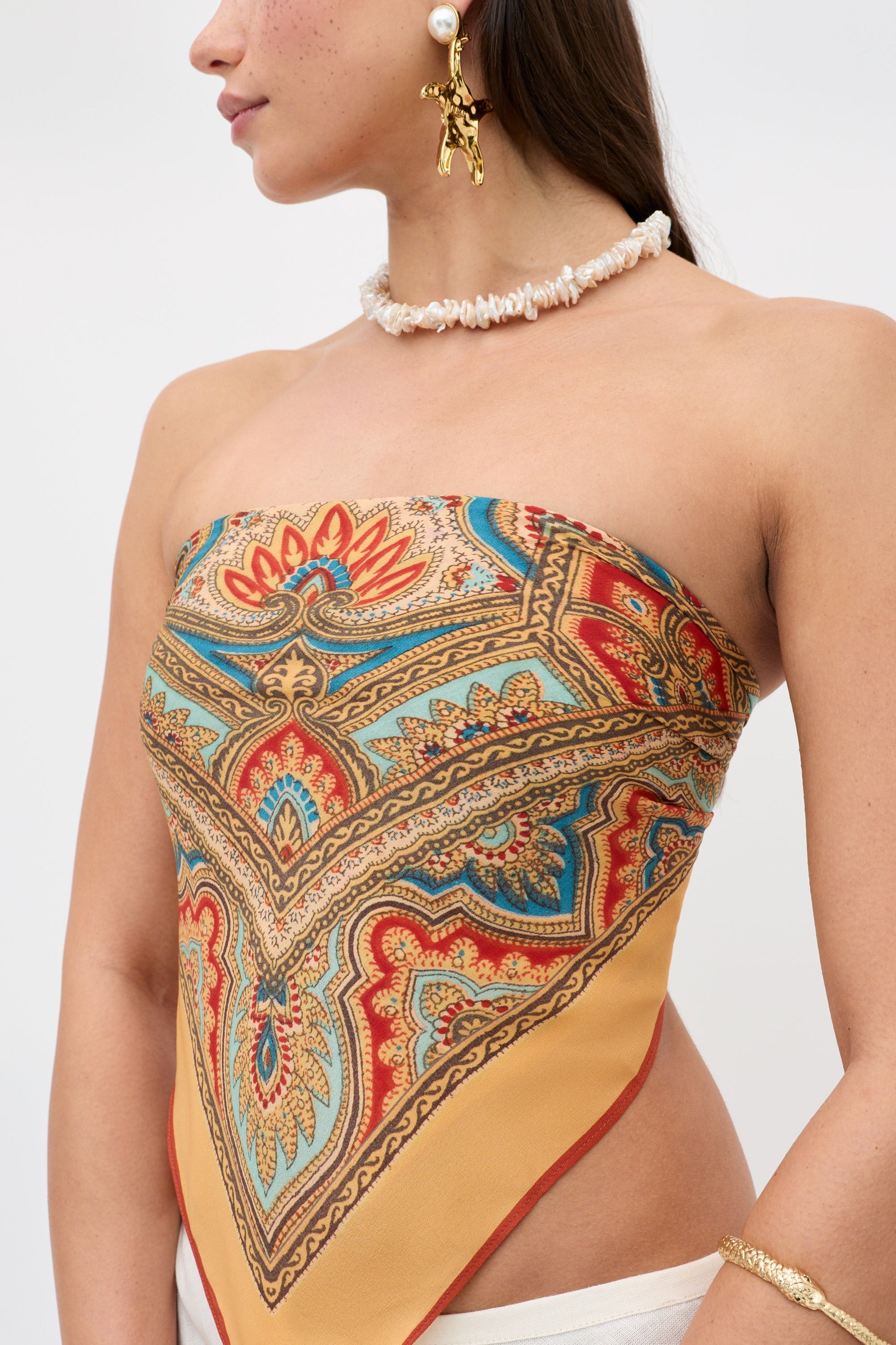 Menno  -  Paisley Golden