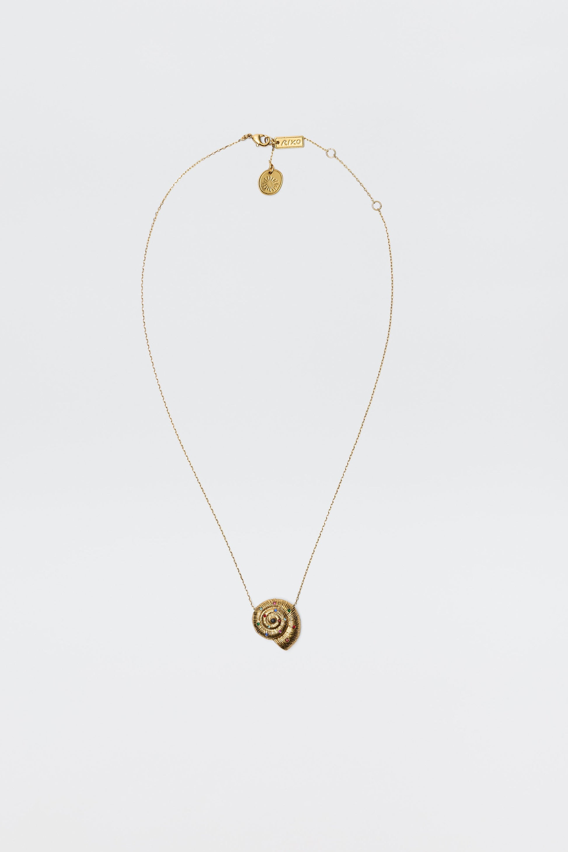 Taelia  -  Gold