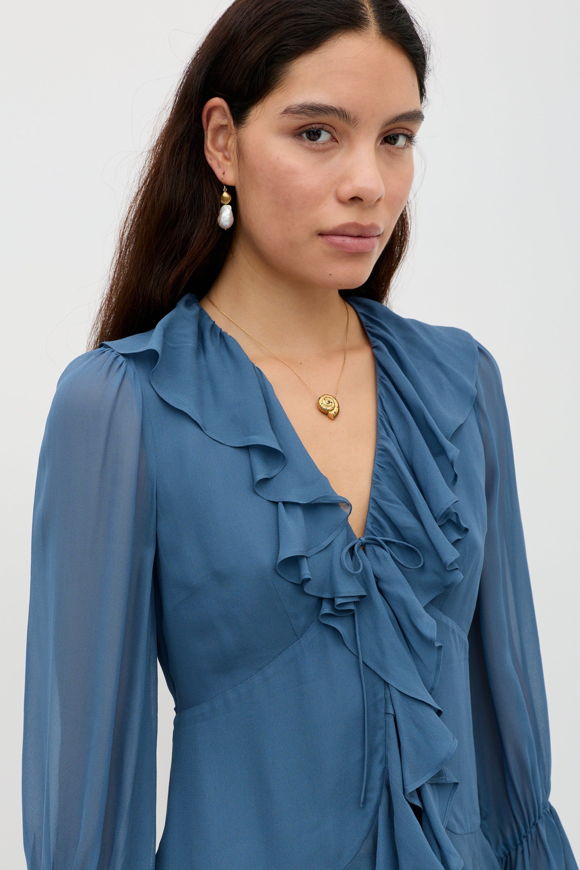 Ami  -  Stone Blue