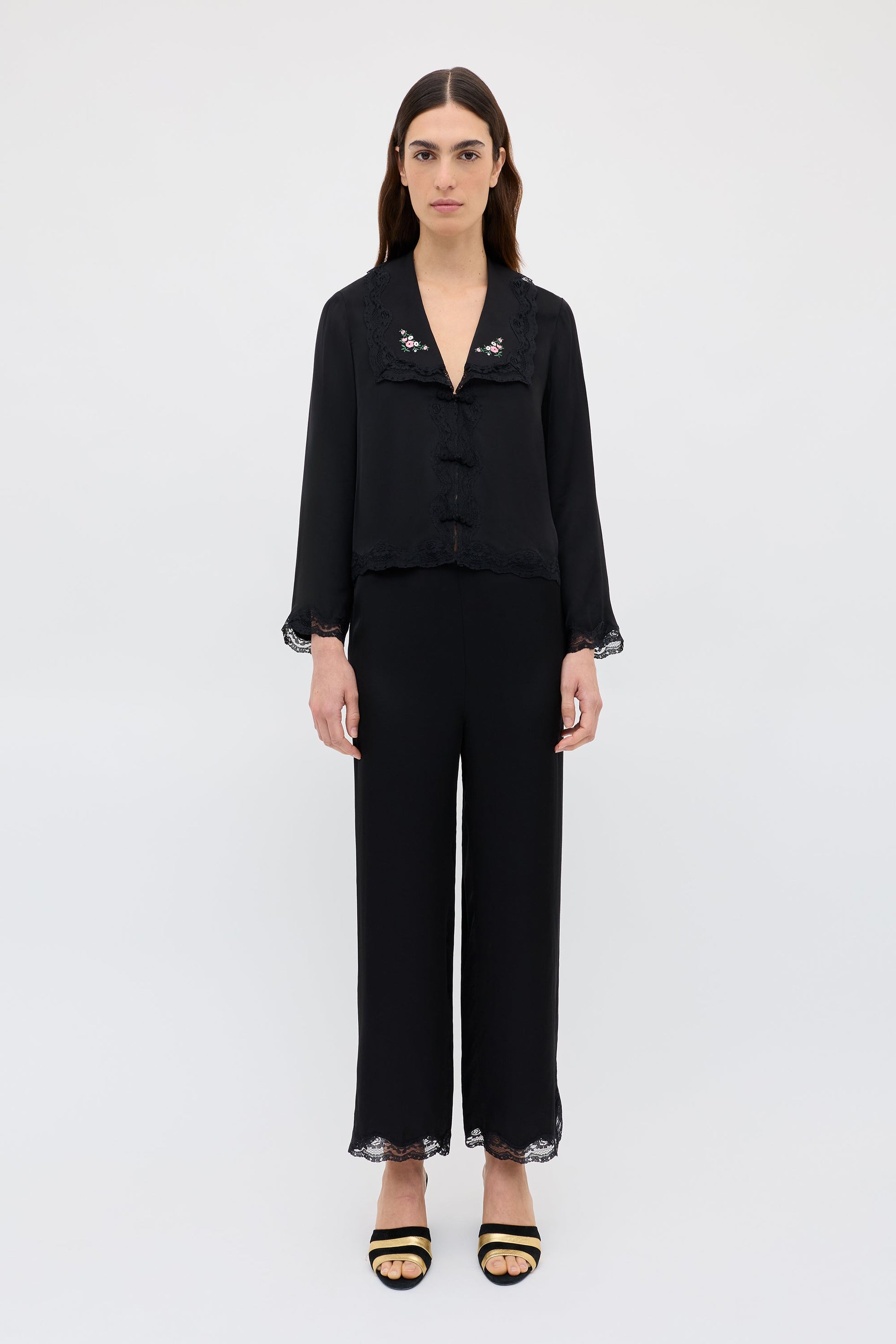 Nienna  -  Peonies Embroidery Black