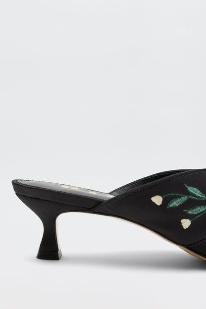 Zoya - Blossom Embroidery Black