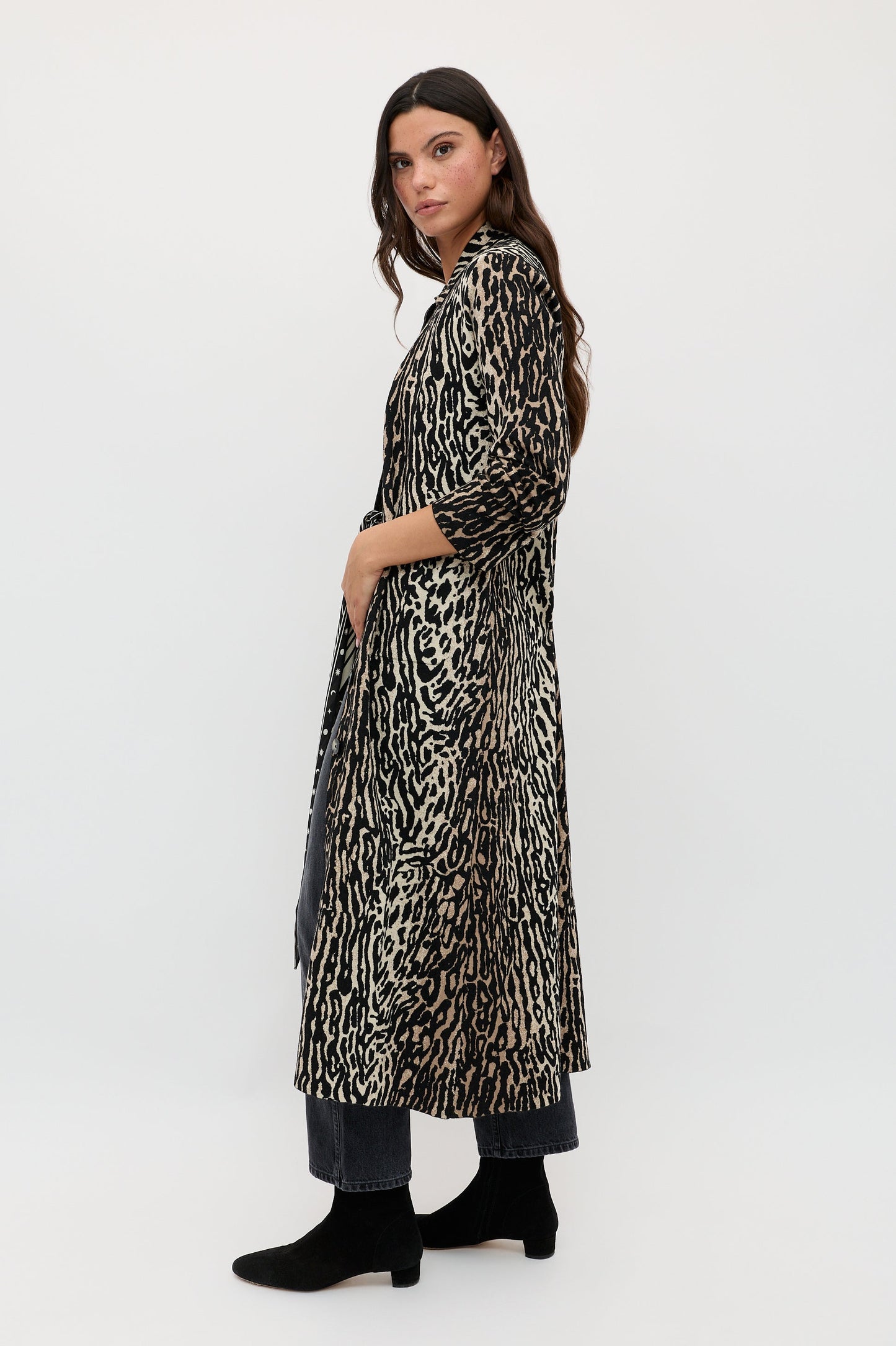 Jacoba  -  Bohemia Leopard Jacquard Brown