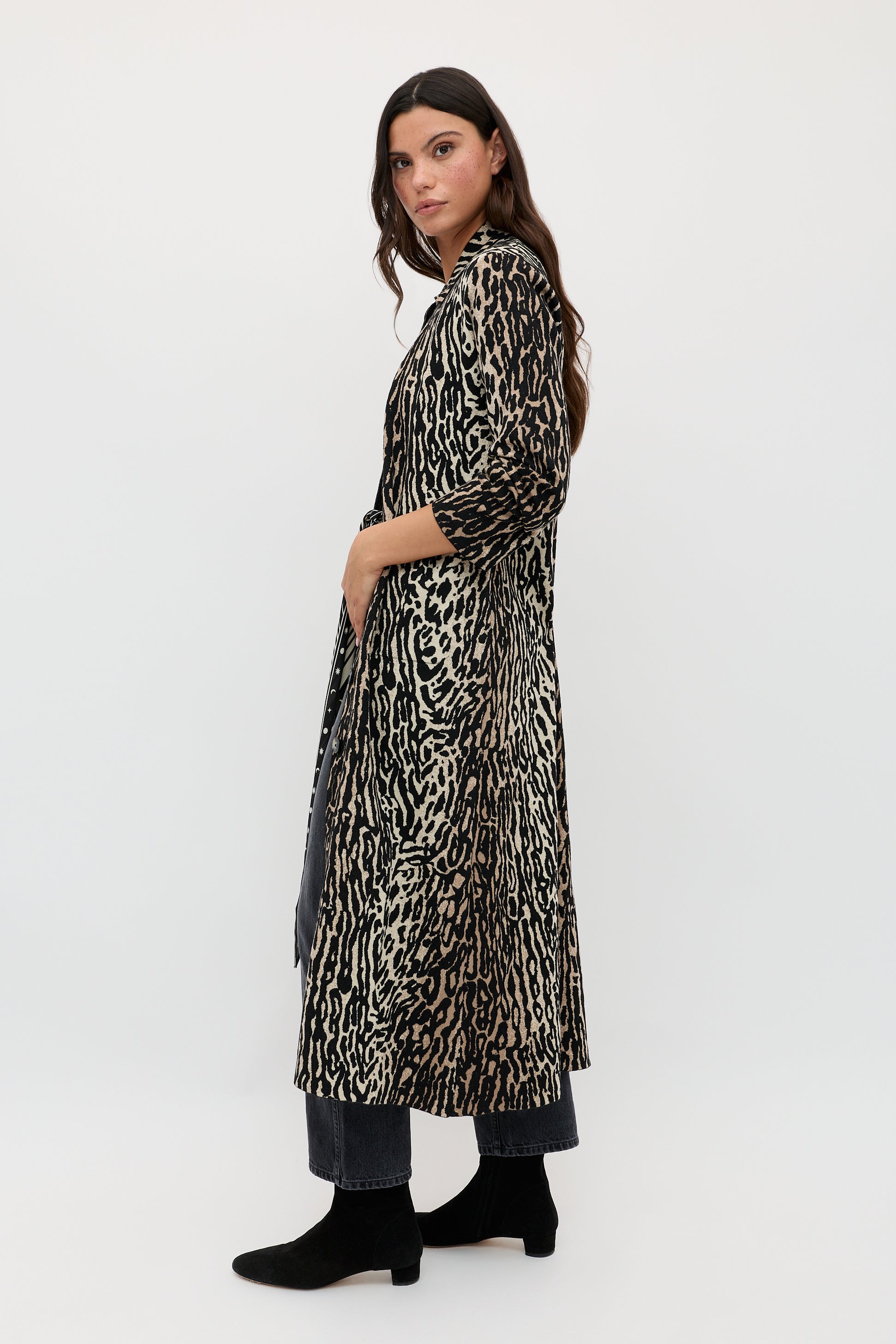 Jacoba  -  Bohemia Leopard Jacquard Brown
