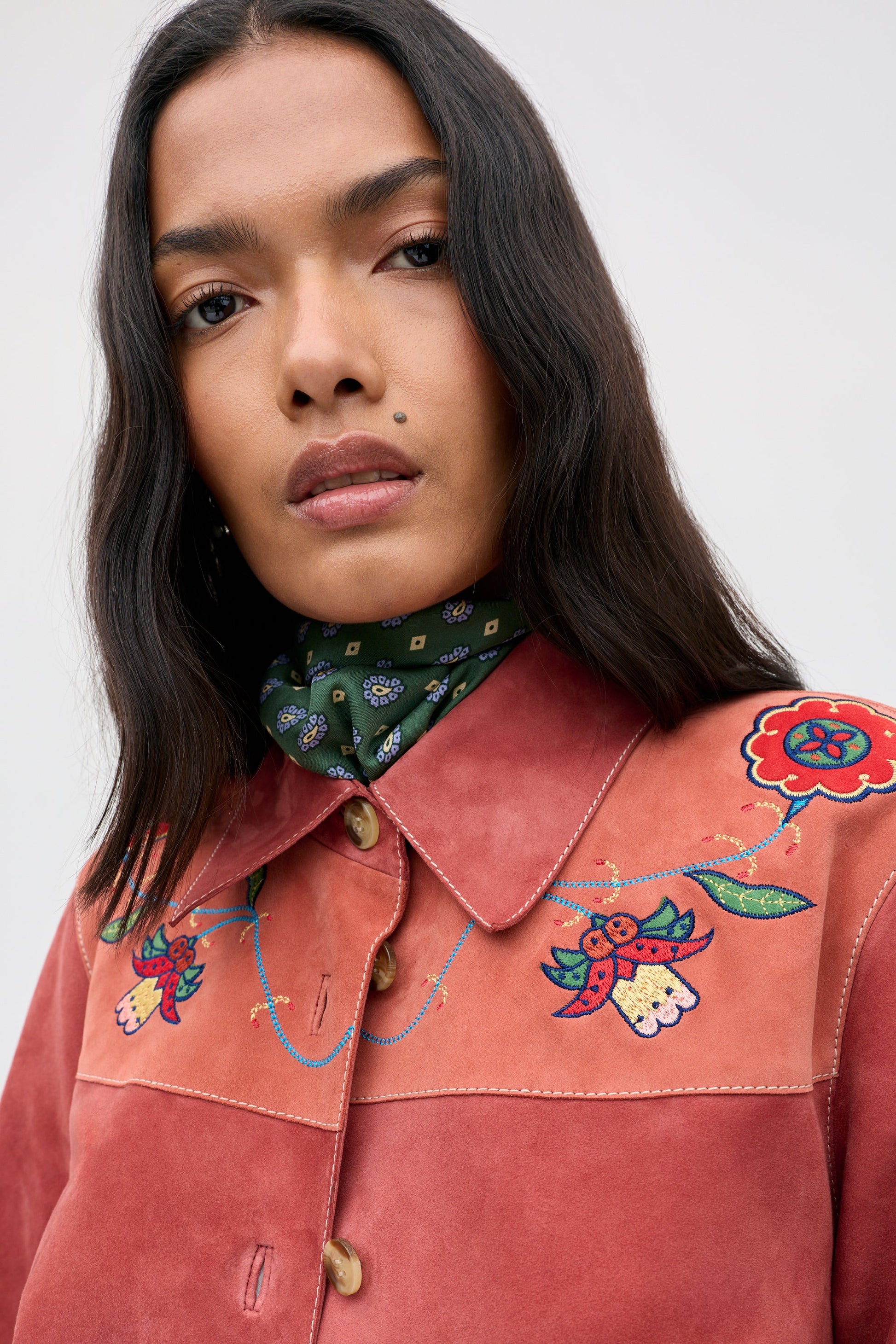 Karmen - Folk Bloom Appliqué Brown
