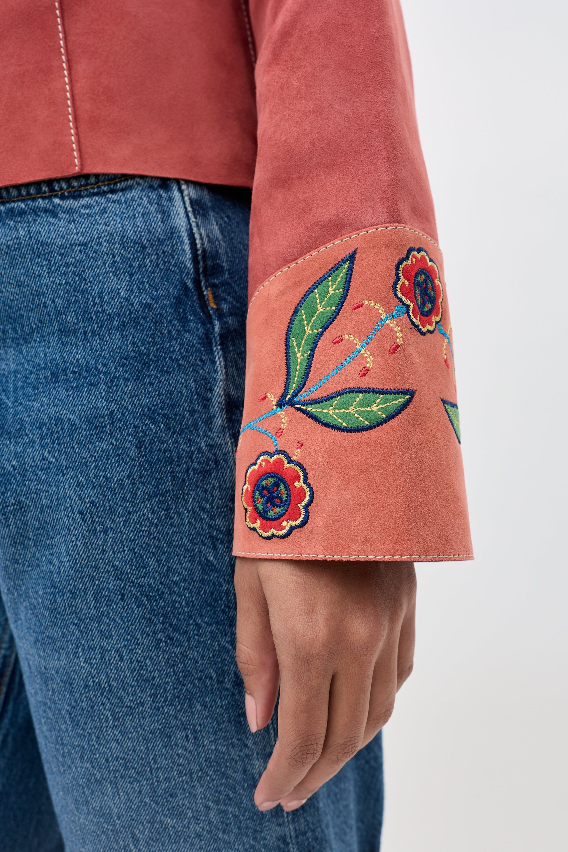 Karmen - Folk Bloom Appliqué Brown