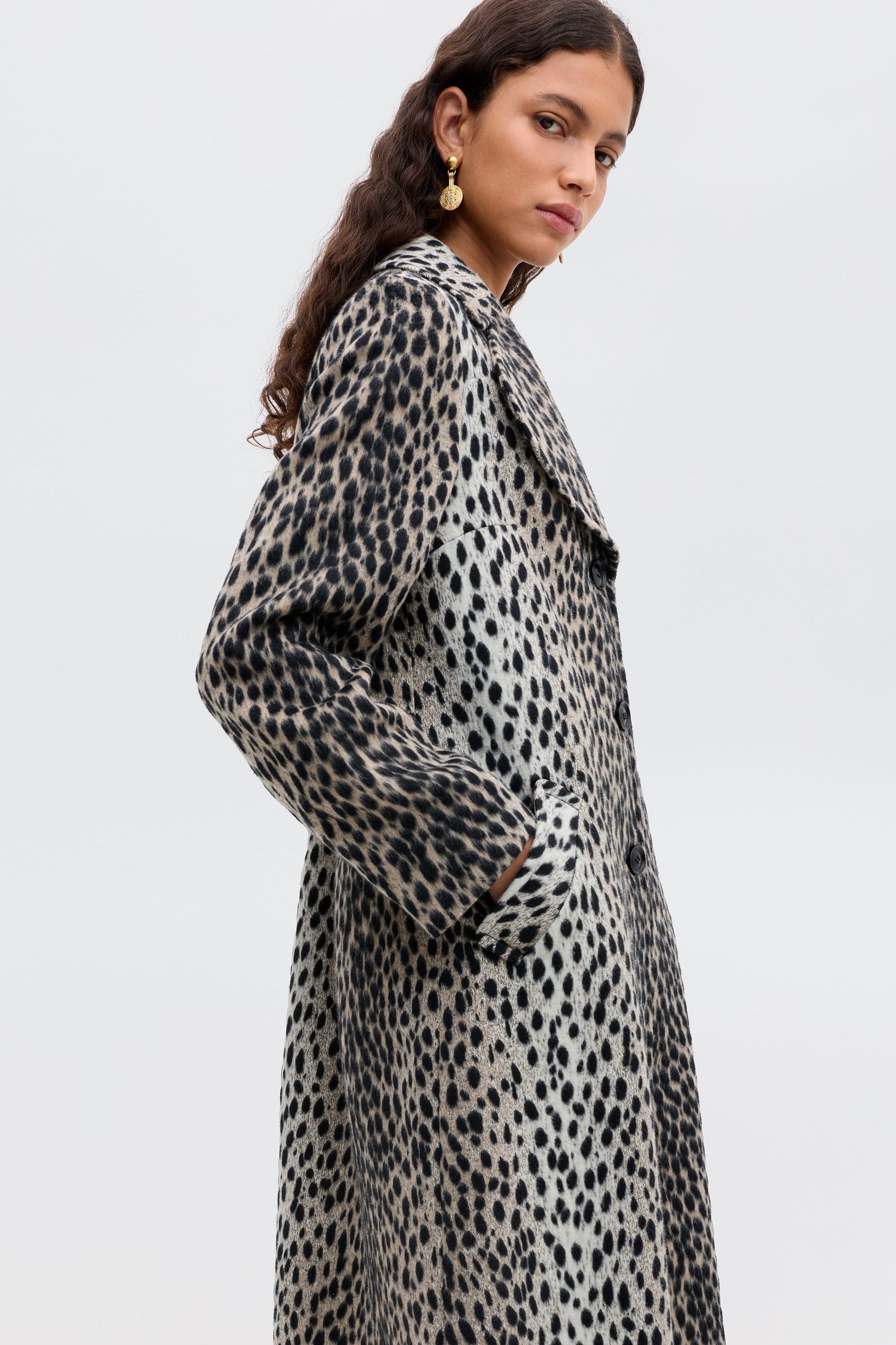 Rosemary - Antelope Spot Jacquard Black