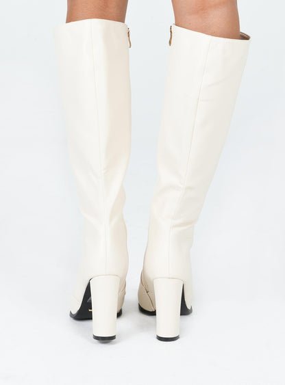 Billini Kors Boots Bone