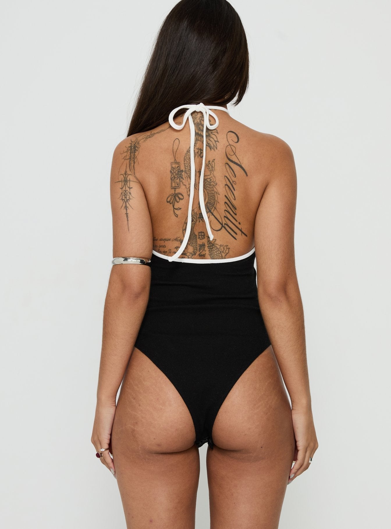 Azara Contrast Arrowneck Bodysuit Black / White