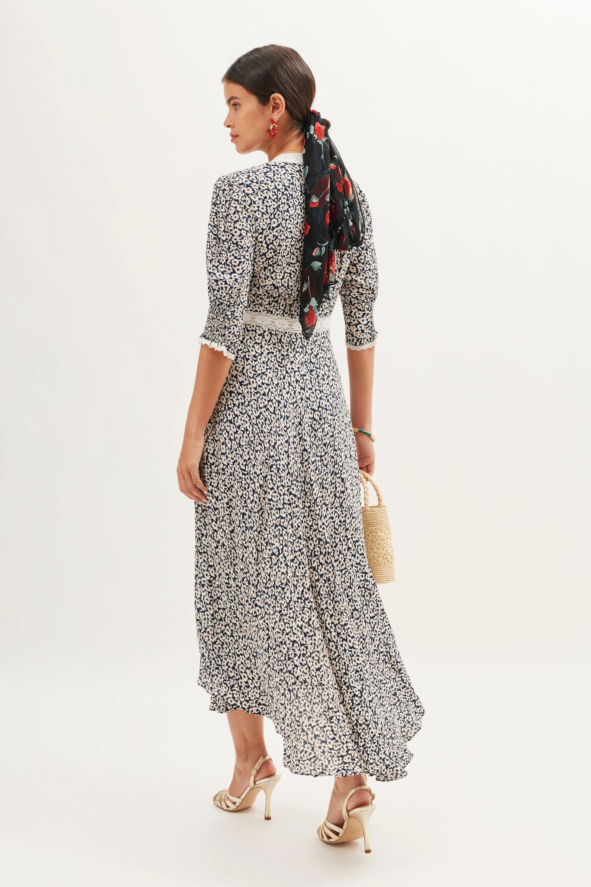 Amina - English Daisy Deep Navy