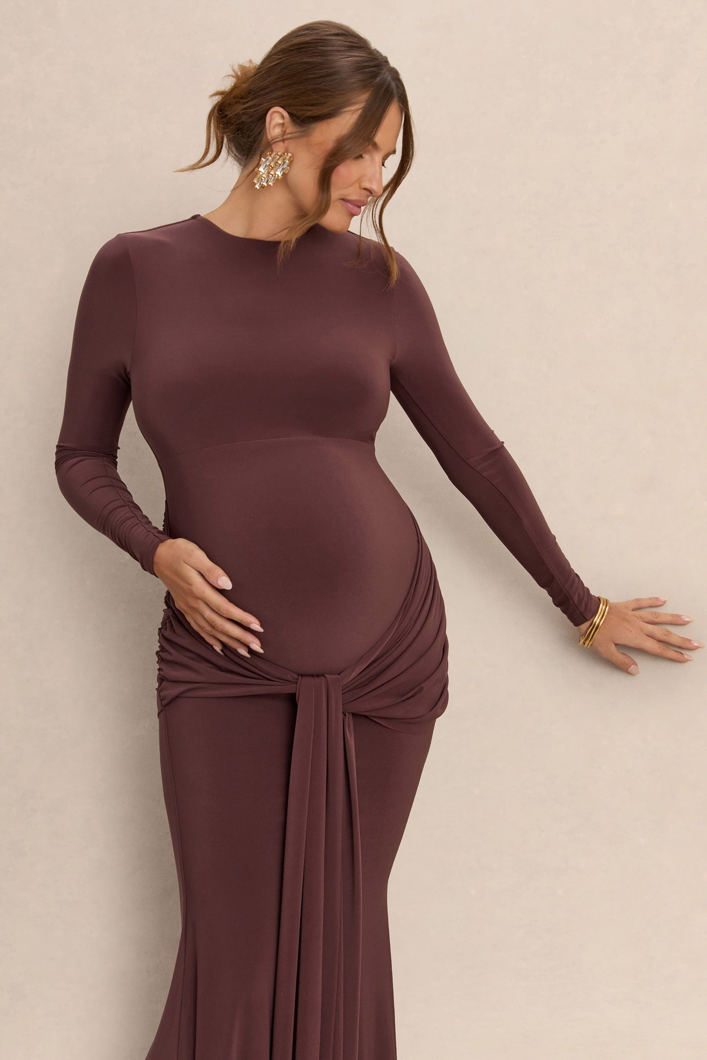 Aveny | Brown Crew-Neck Maternity Maxi Dress With Ruched-Detailing And Sash