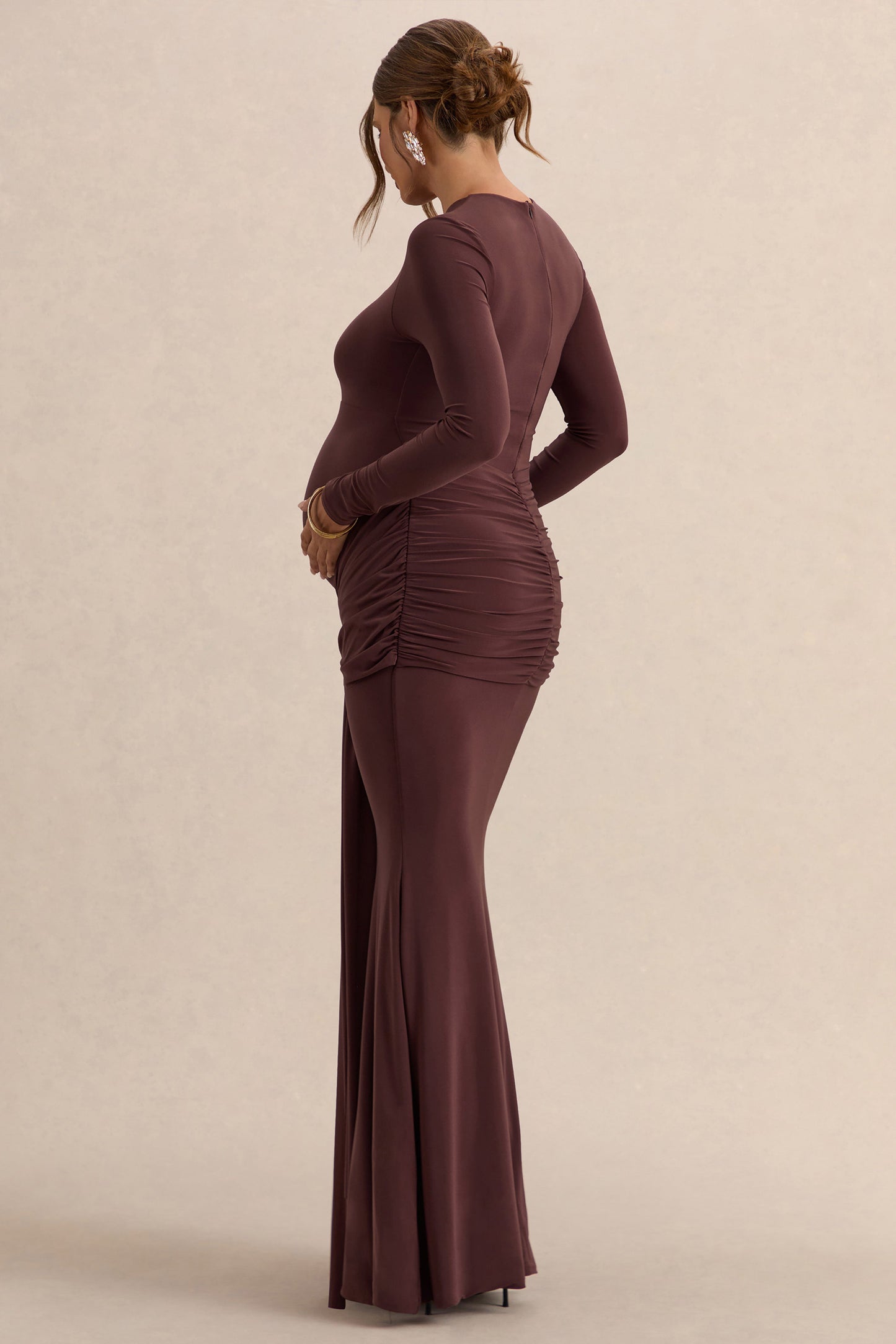 Aveny | Brown Crew-Neck Maternity Maxi Dress With Ruched-Detailing And Sash