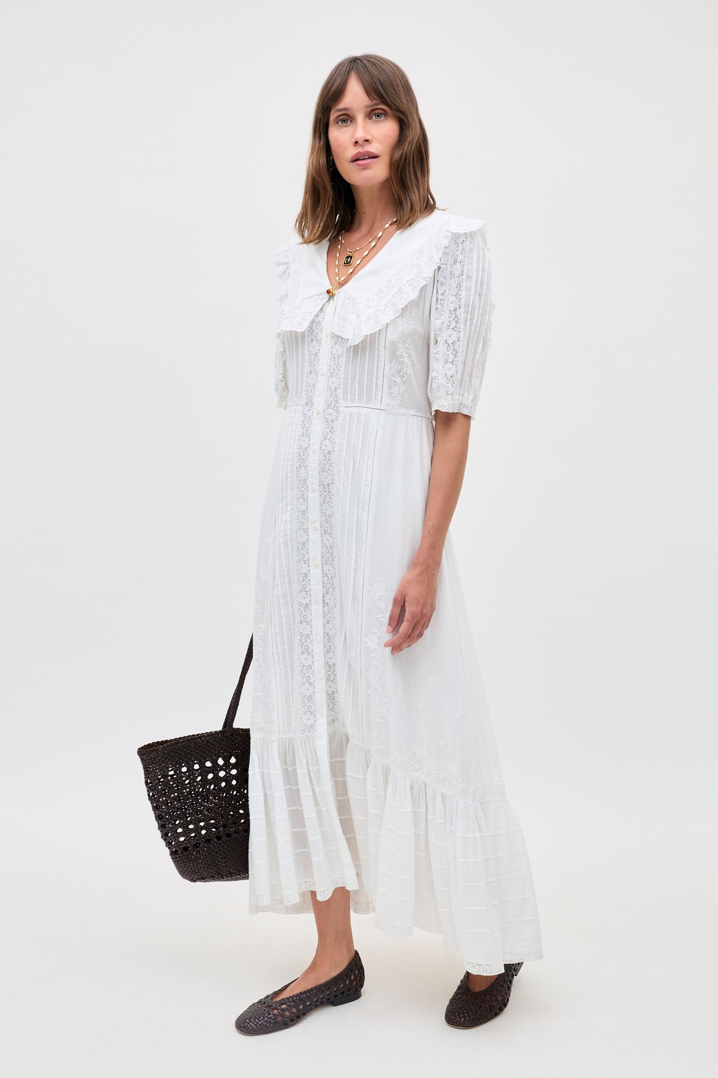 Edina - Pansy Embroidery White