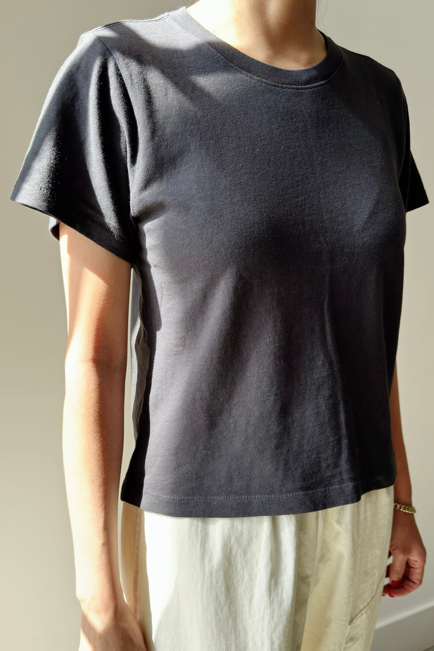Le Bon Shoppe Airy Darling Tee - Carbon
