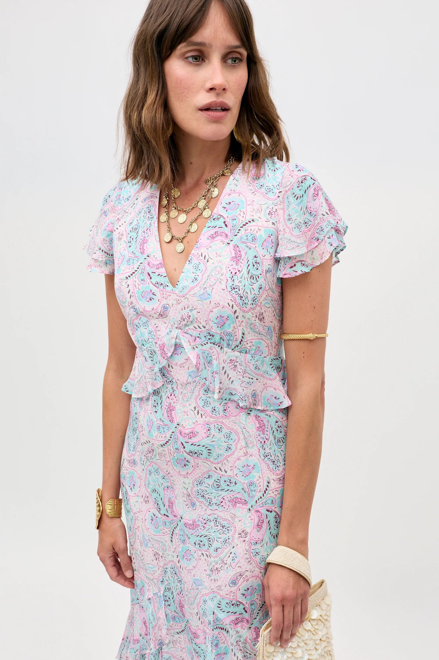 Thanvi - Butterfly Paisley Cream
