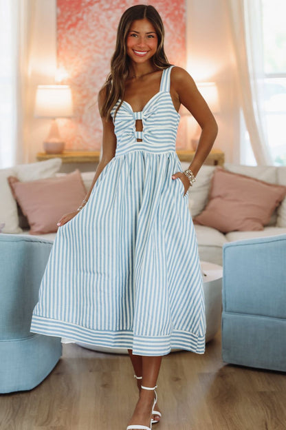 Maui Vacation Midi Dress - White and Blue