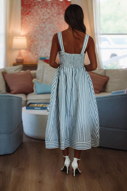 Maui Vacation Midi Dress - White and Blue