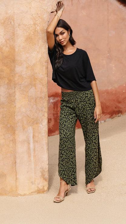 Stairway to Haven Pants - Petaline Black